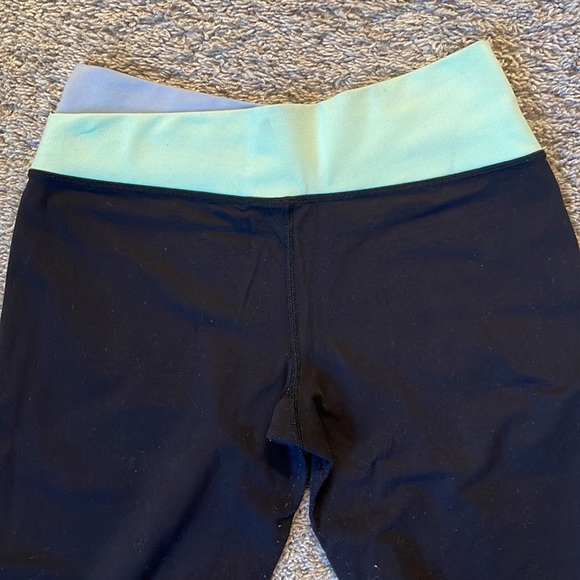 Lululemon flare bottom leggings - Picture 6 of 6